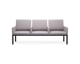 Диван трехместный с подлокотниками между сиденьями Norman images