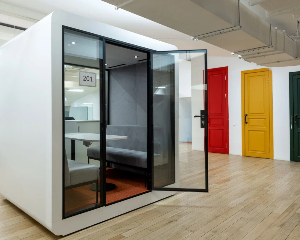 Акустическая кабина LWOP SIX-SEATER (задняя стенка стекло)