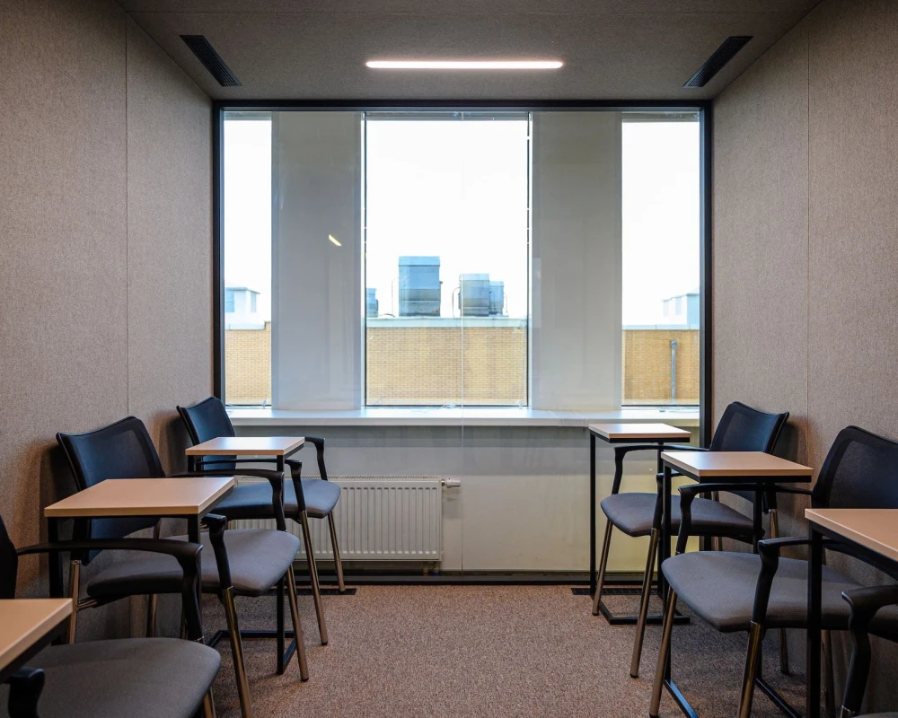 Акустическая кабина LWOP SIX-SEATER (задняя стенка стекло)