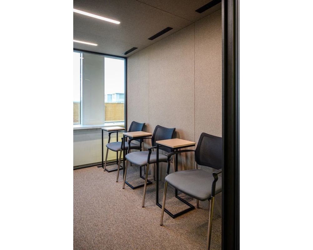 Акустическая кабина LWOP SIX-SEATER (задняя стенка стекло)